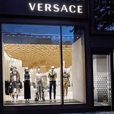 versace toronto ontario.